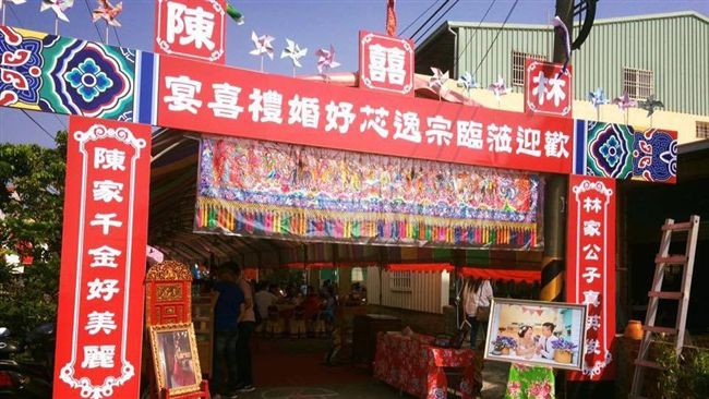 網友拍「鄉下人喜宴」　流水席超霸氣