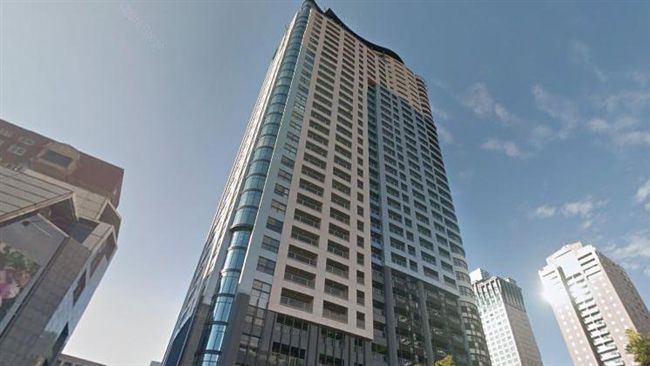 台中母抱1歲嬰墜樓　母子插管命危