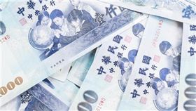 ▲現代人的薪水竟是到退到17~19年前。（示意圖／達志影像）