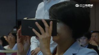 想學唐鳳開分身？平民版VR三百起跳