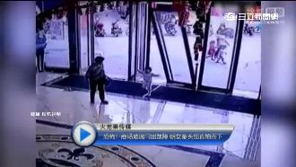 賣場玻璃門砸落　3歲女童頭骨被壓破