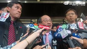 馬前總統今天下午為洩密案出庭，柯建銘呼籲馬要勇於認錯（楊忠翰攝）