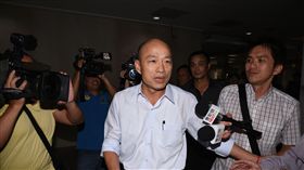 韓國瑜按鈴控告段宜康圖／記者林敬旻攝