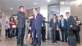 立委柯建銘庭訊後呼籲馬英九應該自請境管（楊忠翰攝）