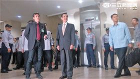 馬英九庭訊結束後只講了兩句話，其他則由律師補述（楊忠翰攝）