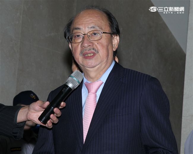 民進黨立委柯建銘對前總統馬英九控告馬涉嫌洩密、違反通保法及個資法。（記者邱榮吉/攝影）