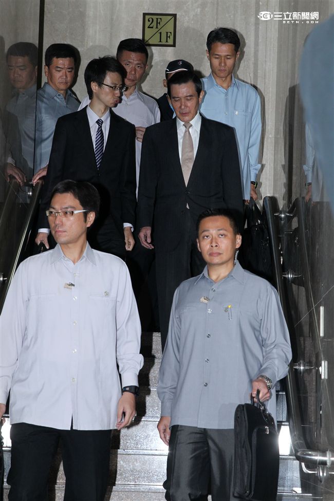 馬英九庭後回應表示「我對我的清白有信心」期待司法公正。（記者邱榮吉/攝影）