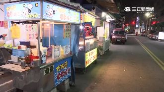 不滿隔壁攤油味重　章魚丸槓雞排店