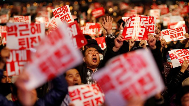 親信干政要角車恩澤返韓　押送檢察廳