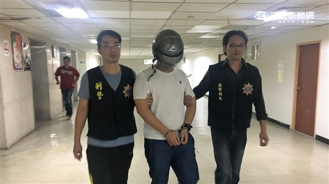 警搗破毒梟工廠　驚見4顆高空煙火彈