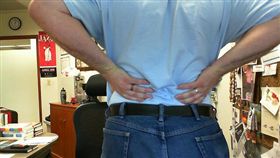 沈延盛醫師說，胰臟癌早期症狀和腸胃病很像，甚至有背痛、偏頭痛等情形。（圖／Flikr CC授權／作者Michael Sauers／網址http://bit.ly/2fDmOlr）