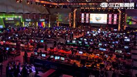 最狂跨界！家樂福快閃電競盛事WirForce 2016