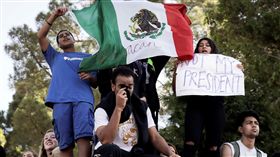 美國,總統,大選,川普,抗議,示威,遊行,學生,獨立,加州（圖／路透社／達志影像）16:9