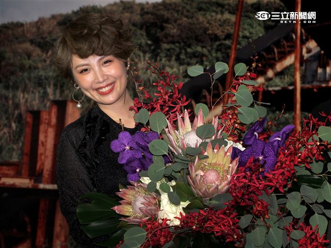 魏如萱「末路狂花」最新專輯正式發片記者會，藝人好友KUSO「你啊你啊」。（記者邱榮吉/攝影）