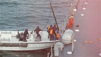 南援專案預演　海軍首現「反劫船」