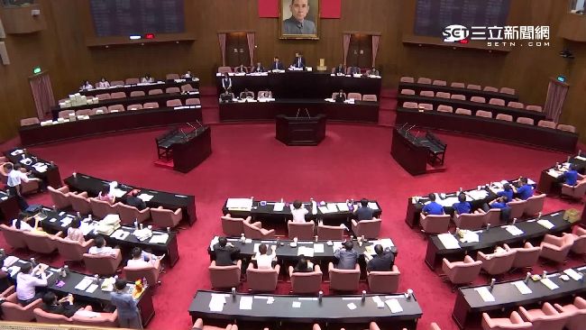 立委轟席次重劃：砍我選區不能接受