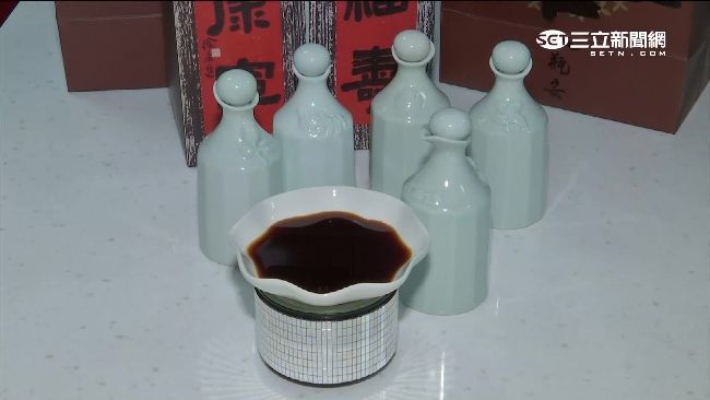 傳達客家樸實精神　五花瓶有巧思