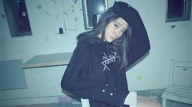 歐陽妮妮擅闖外系拍美照（圖/翻攝自歐陽妮妮IG）