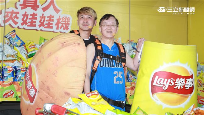 KID「夾娃娃」　腰力慘輸盛竹如！