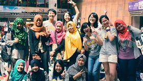 父親逝世扛家重任　她到台灣工作、盼回家鄉開珍奶店（照片：one-forty提供）