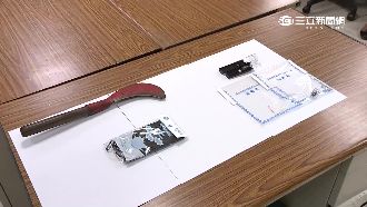 攜柴刀闖計程車　運將嚇壞喊：搶劫啊