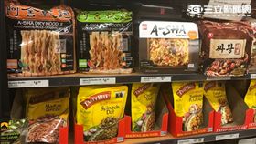 阿舍乾麵更與韓國知名泡麵辛拉麵成為在Cost Plus連鎖超市販售的「唯二」兩家亞洲麵食品牌。