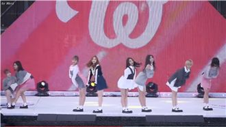 MOMO彩排險跌　娜璉立馬神救援