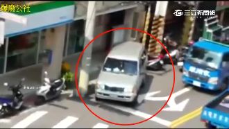 停入超窄空間！網友瘋傳大嬸停車神技