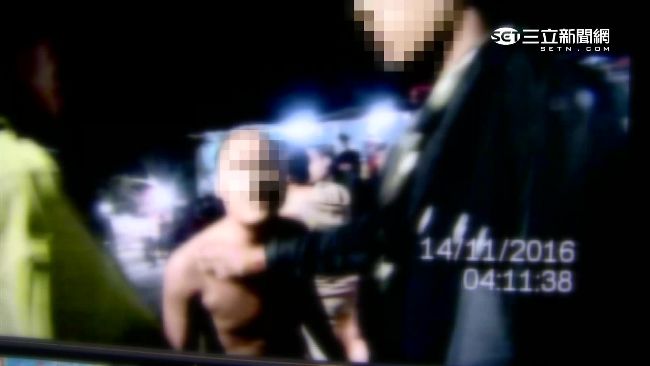 外地少年大鬧矮靈祭　脫上衣嗆警單挑