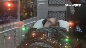 情侶吵架動拳腳！醉老外當街打趴女友