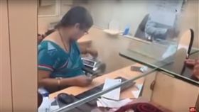 印度,銀行員,樹懶,電影,動物方城市,速度,心臟病,中風,敬業,辛德,Premlata Shinde(https://www.youtube.com/watch?v=RwXm-z29Jsg)