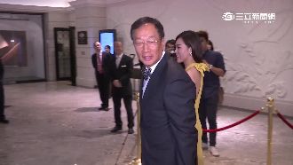 郭董押寶新創企業　攜夏普進軍日本