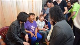 雄三誤射,蔡英文至喪家弔唁