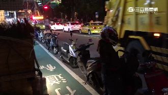 停汽車道不罰？綠人行道畫白線爆亂象