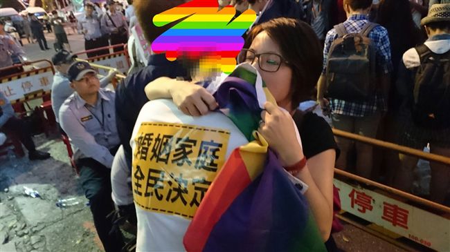 同志孩子被迫反婚姻平權　網友秒噴淚