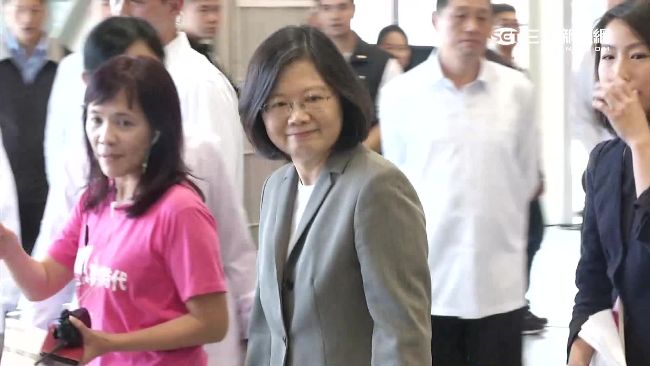 英全民調大跌　綠委：確實該檢討