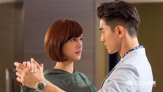 張立昂憶大學　被女生邀舞卻手忙腳亂