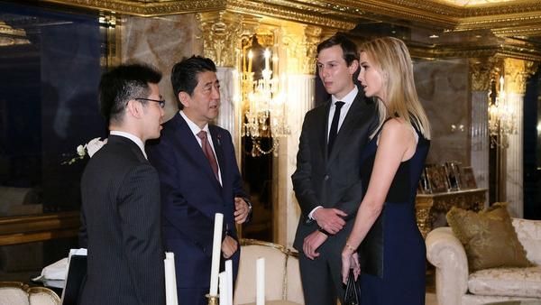 川普見安倍晉三　伊凡卡「露腿」惹議