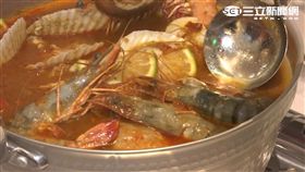 嘴像火在燒！挑戰160萬度鬼椒鍋「先體檢」