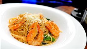 【哩啦哩啦爵士音樂餐廳】