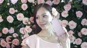 索尼 Sony Xperia XZ 山茶花粉 葉立斌攝