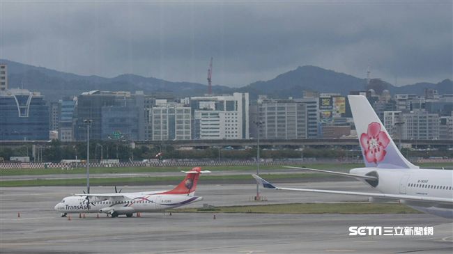 興航停飛解散　華航報恩出手拯救