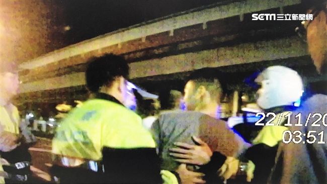 吃消夜吃出火氣　客人互看不爽大亂鬥