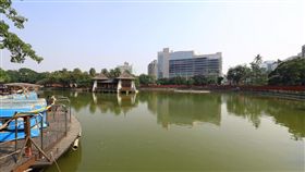 台中公園日月湖
https://www.facebook.com/forpeople/photos/a.576074065783815.1073741828.153819538009272/1250017928389422/?type=3&theater