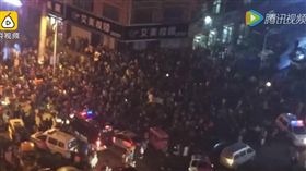 山東荷澤市原配砸小三店面／youtube