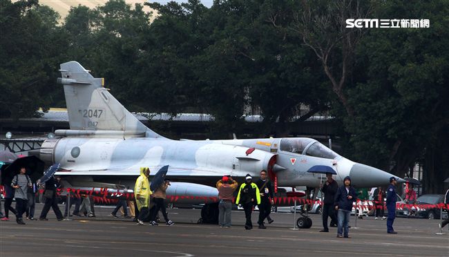 幻象M2000-5戰機地面展示。（記者邱榮吉/攝影）