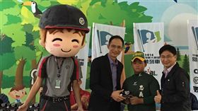 暖！贊助中華職棒　台灣順豐愛心配送物資助發展（圖／台灣順豐）