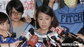 復興航空空服員地勤前往公司總部抗議　龎閔憶

圖／記者林敬旻攝影