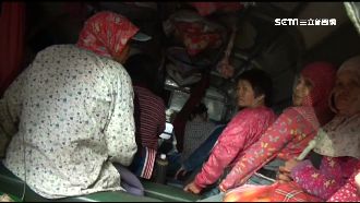 無視火燒車意外　貨車超載30人上山