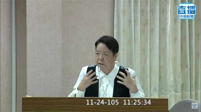 新黨內閧　她批郁慕明「萬年黨主席」